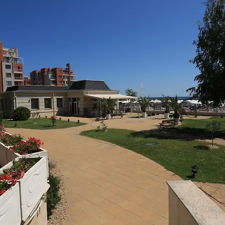 първа линия