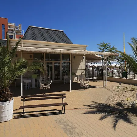 първа линия