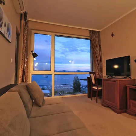 Appartement първа линия